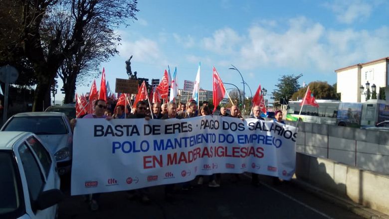 17-10-21 ManifaMaderasIglesiasVigo06.jpg